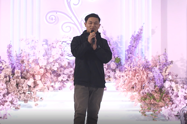 安徽悦来悦好公司2024企业年会节目 - 歌曲《演员》